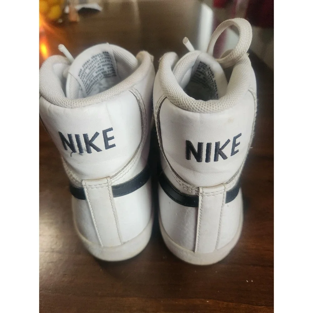 Nike blazer mid